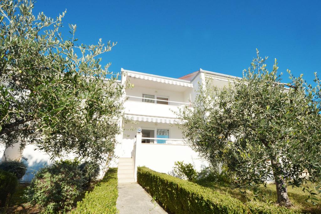 Beach Apartments Tina Рогозниця Екстер'єр фото
