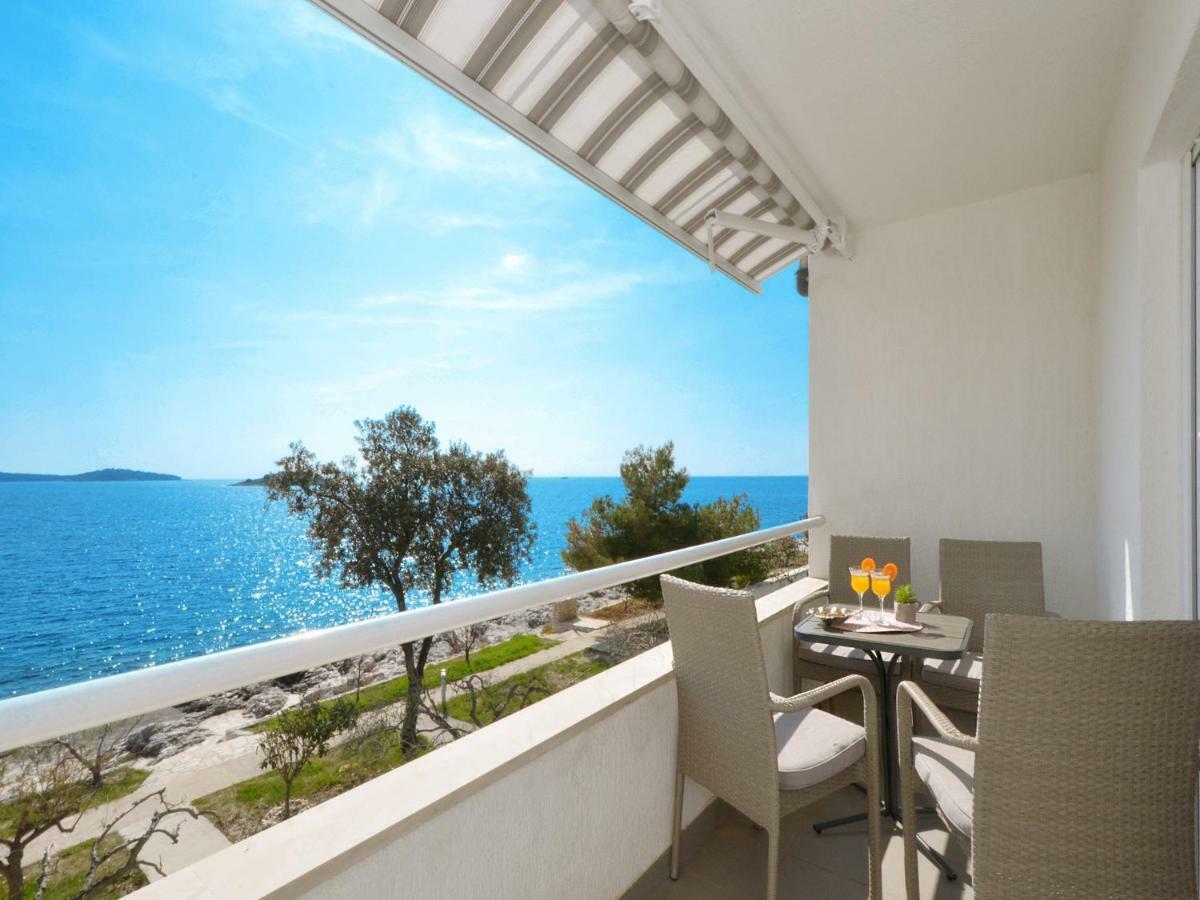 Beach Apartments Tina Рогозниця Екстер'єр фото